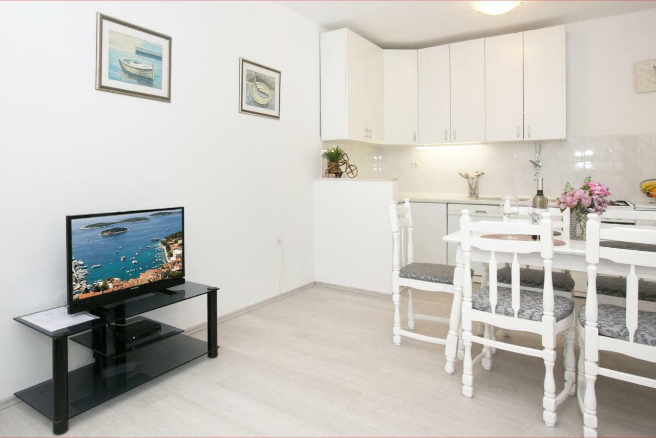 Apartman Zizula Kaštela Zewnętrze zdjęcie